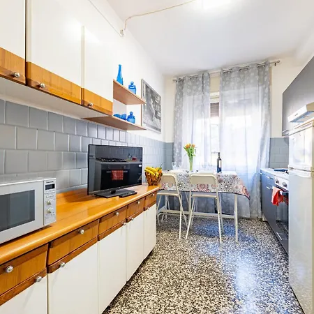 דירה Guesthost - Santa Croce Cozy Flat With Balcony