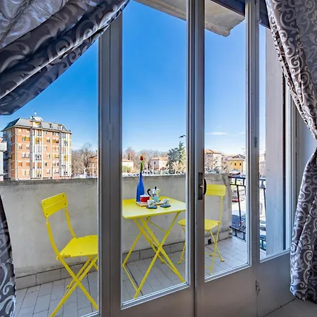 Daire Guesthost - Santa Croce Cozy Flat With Balcony *