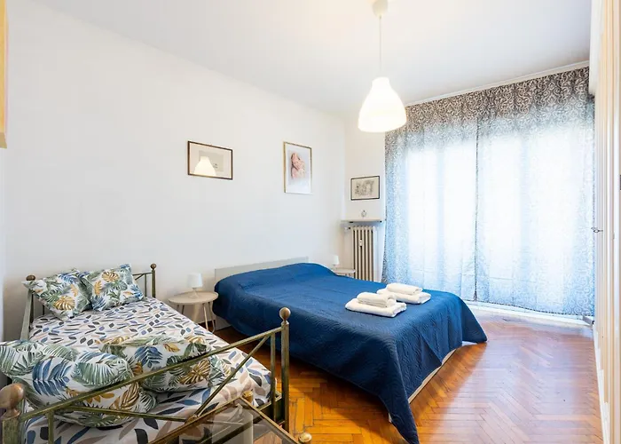 Apartment Guesthost - Santa Croce Cozy Flat With Balcony *